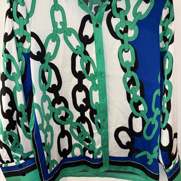 Pattern button down women’s top - Picture 2 of 4